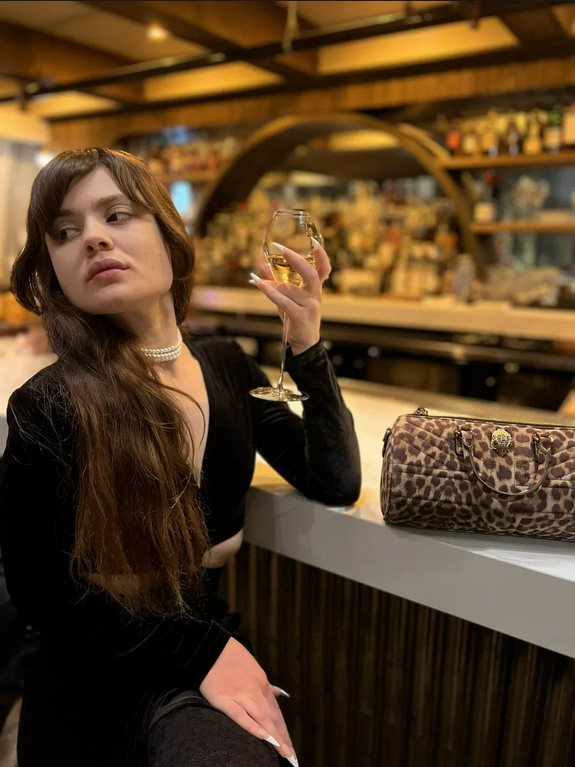 Cleopatra - Sidebar Profile