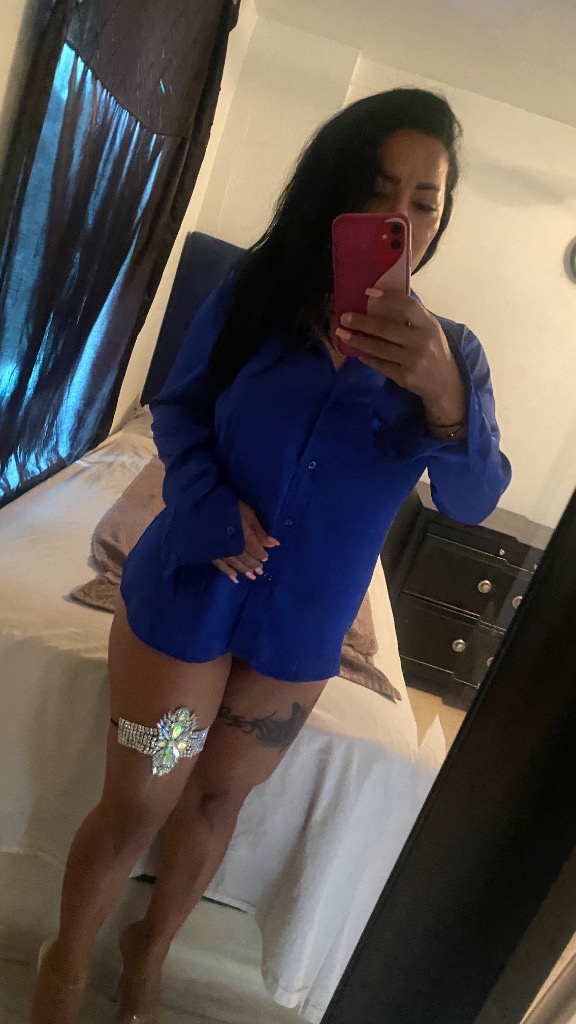 Juliana - Sidebar Profile