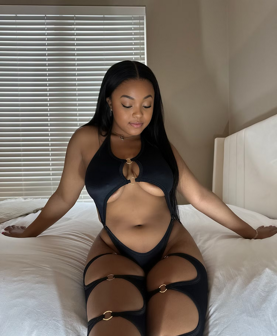 Kaloney Rose - Photo 1