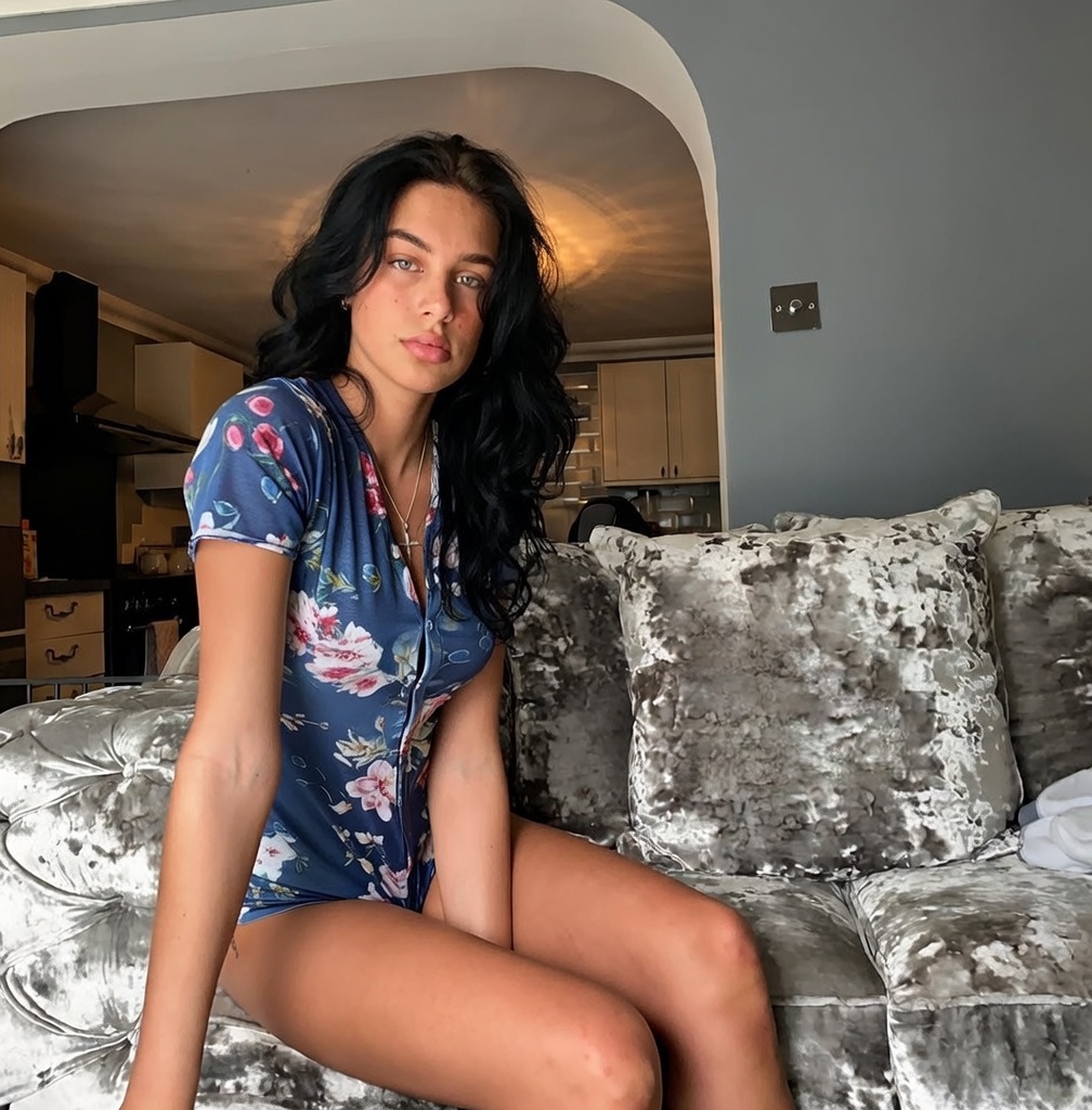 Raquel Rodriguez - Photo 3