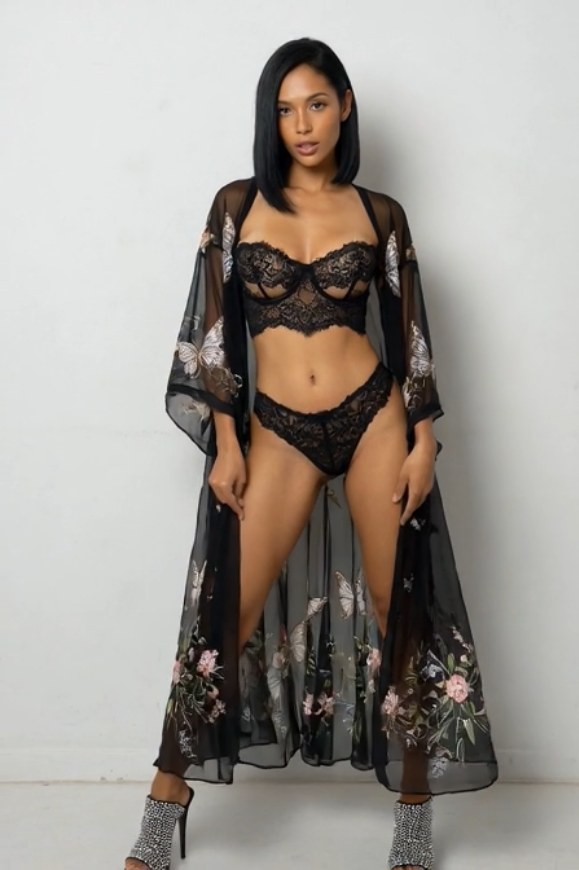 Sophie Maserati - Elegant and Sexy Courtesan Portrait