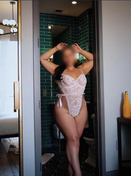 Vera Leclaire Profile